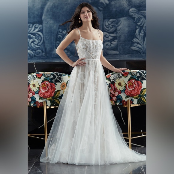 NWT Wtoo Lizbeth Size 6 Ivory - Picture 3 of 4